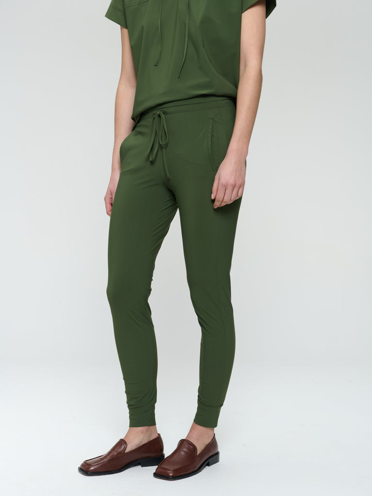 John stretch technical jersey pants | Oliva green