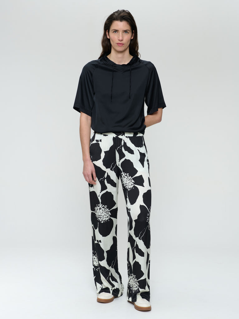 Gia stretch viscose top | Black