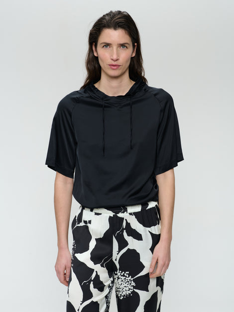 Gia stretch viscose top | Black