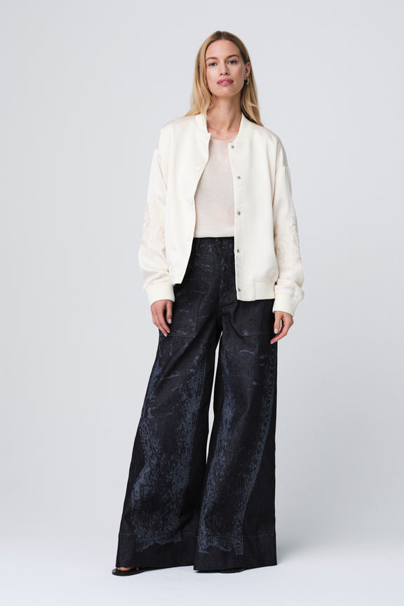 Minori embroidery bomber | Pale