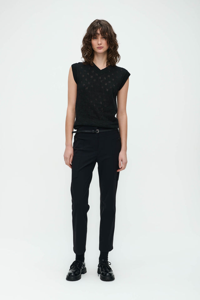 Wexford Holes Vest | Black