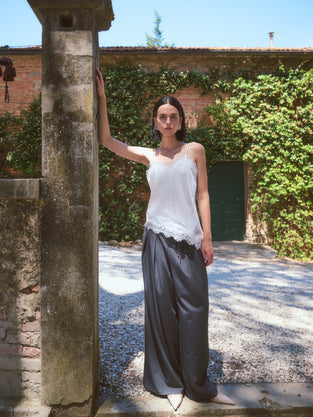 Amina silk top whit lace trim | White