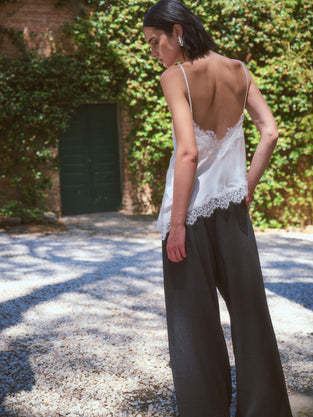 Amina silk top whit lace trim | White