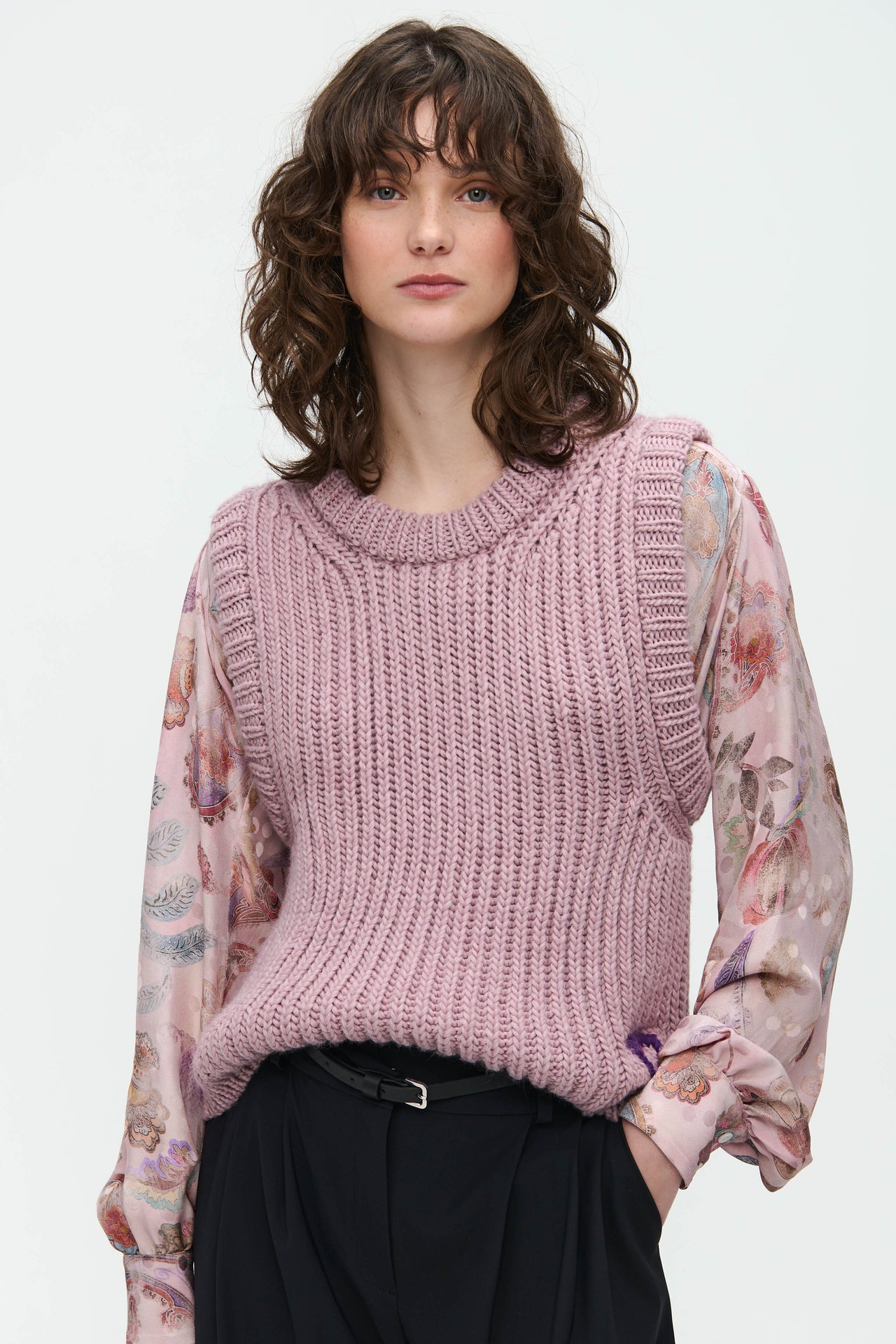 Hand Made vest 2206A1 | Rose