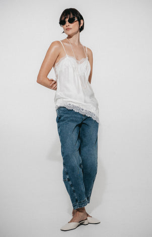 Amina silk top whit lace trim | White