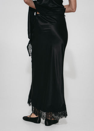 Esra silk skirt whit lace trim | Black