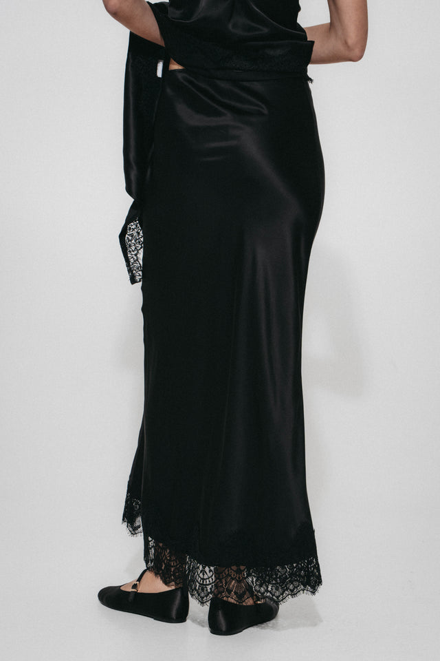 Esra silk skirt whit lace trim | Black