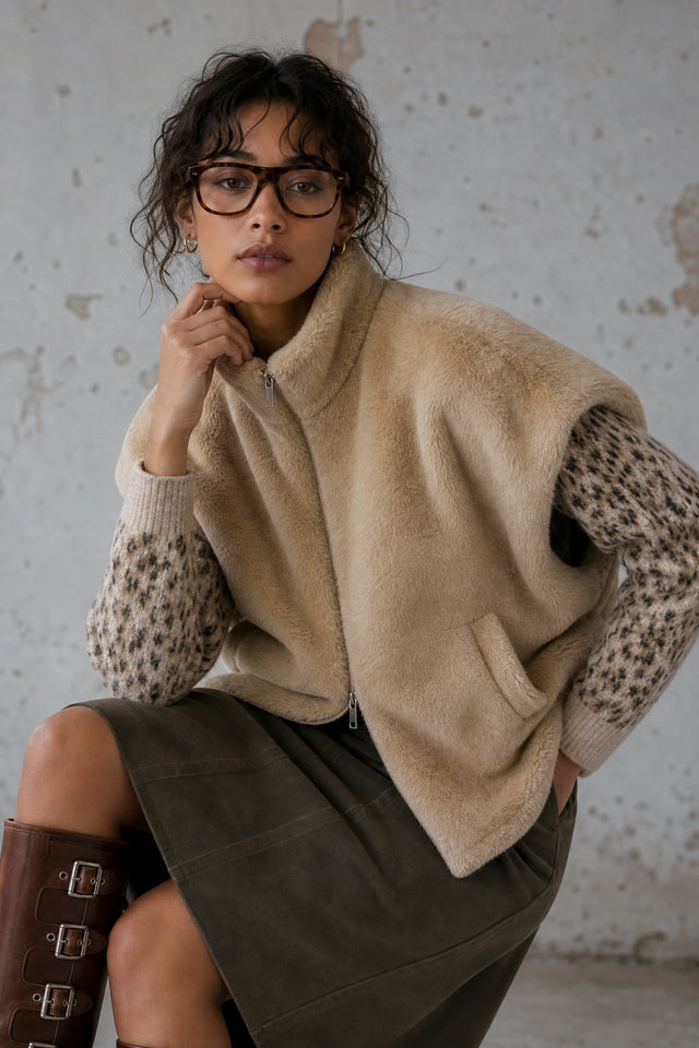 Faux fur Vest MKR 42064 | Camel