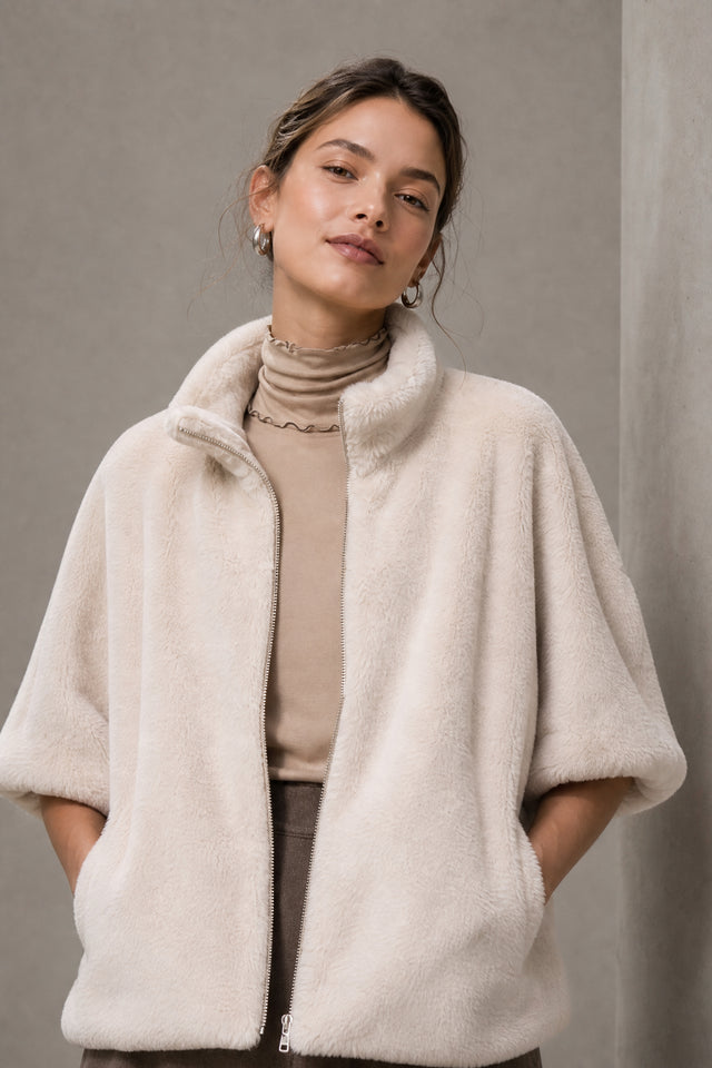 Faux fur Vest MKR 42064 | Panna