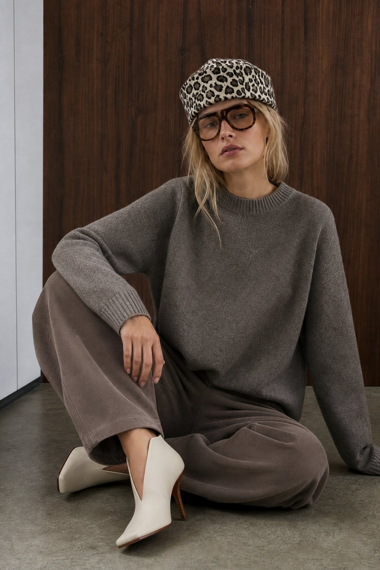 Velvety wool blend pullover | Toupe