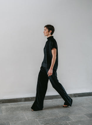 Rayan velvet top | Black shiny