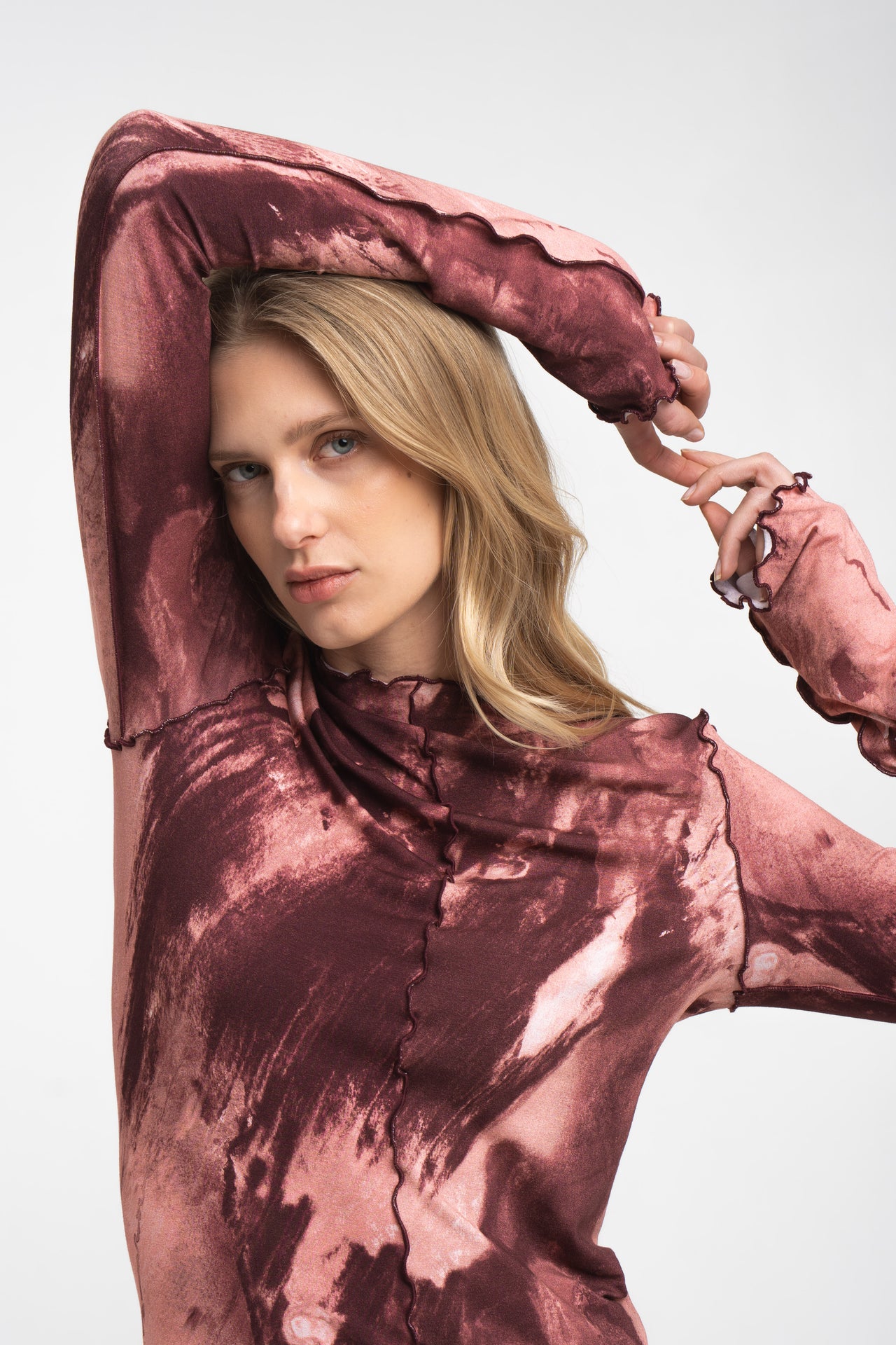 Janice allover print top | Allover Bordeaux